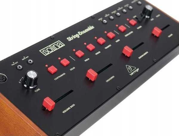Behringer SOLINA STRING ENSEMBLE Analoginis sintezatorius
