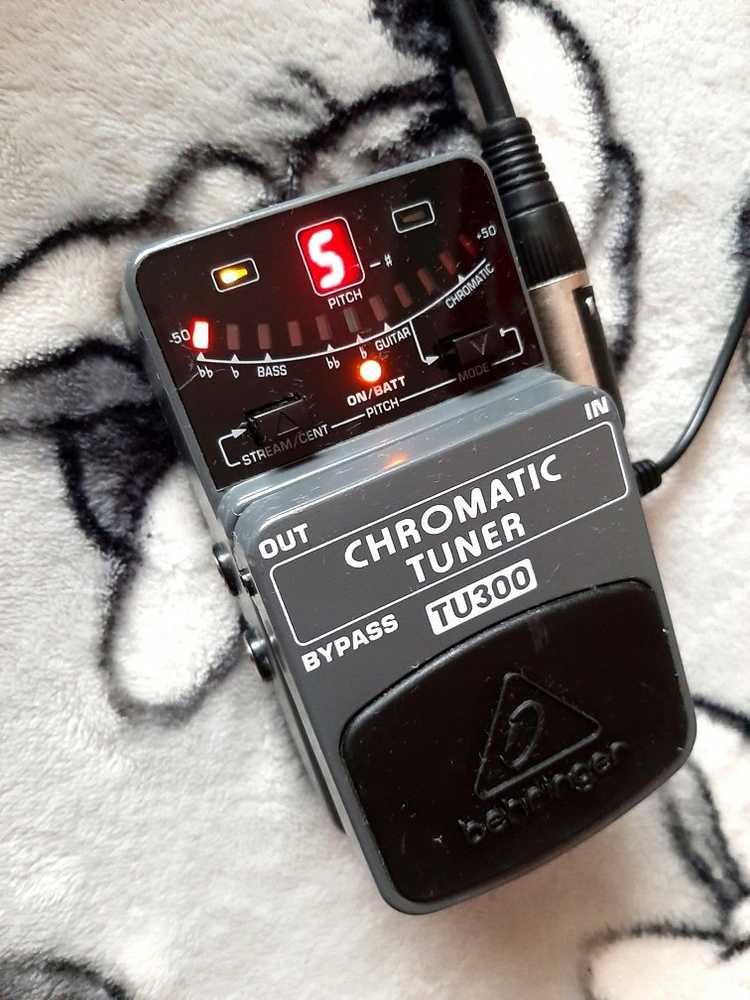 Behringer TU300