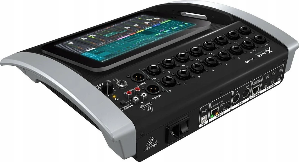 Behringer X18 garso pultas, 18 kanalų