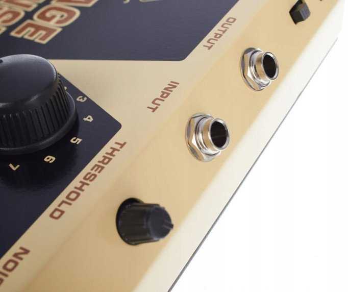 Behringer VT999