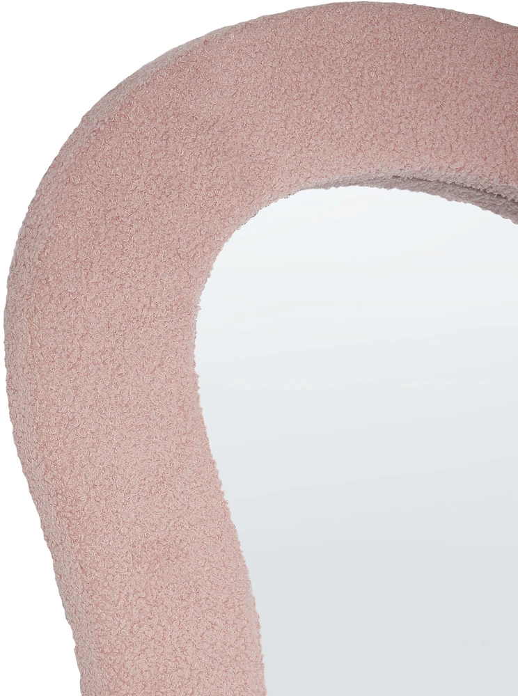 Beliani Sieninis veidrodis PLANCHEZ 70 cm 112 cm Boucle rožinis