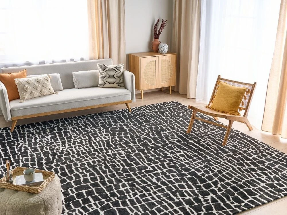 Beliani Kilimas PUNGE juodas 300 x 400 cm