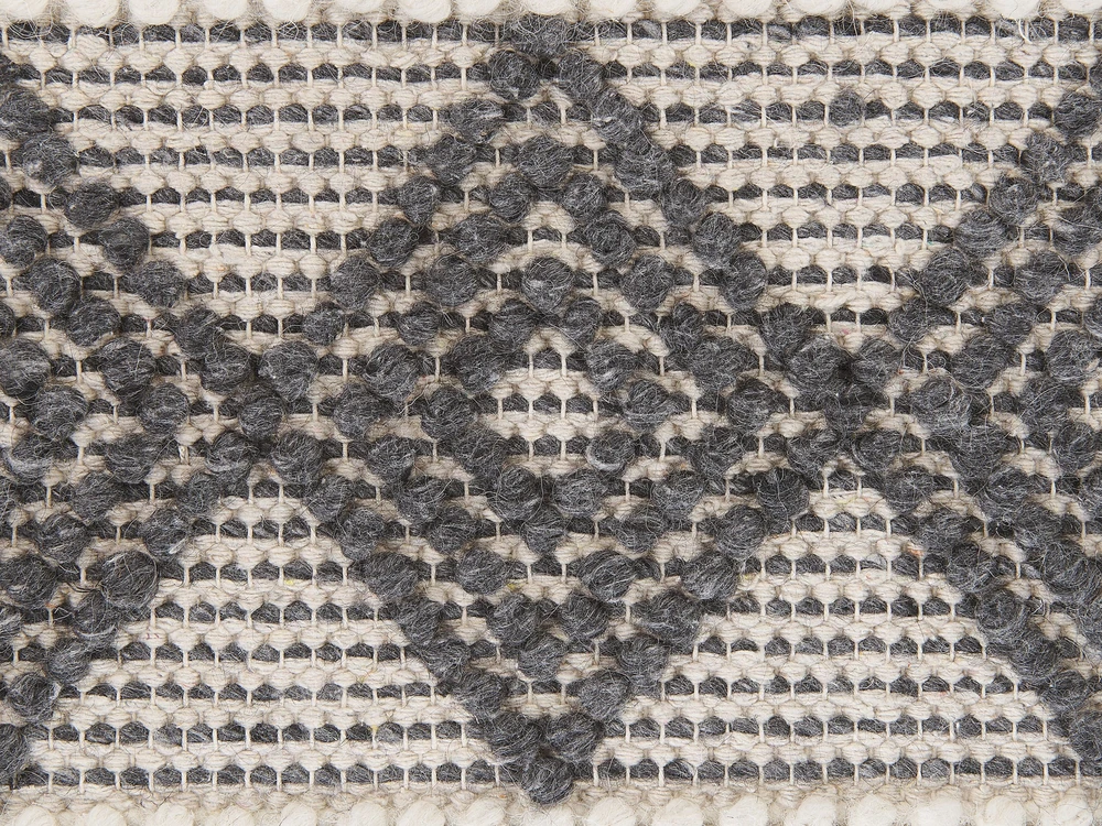 Beliani Kilimas DAVUTLAR šviesiai smėlio spalvos 160 x 230 cm vilnonis