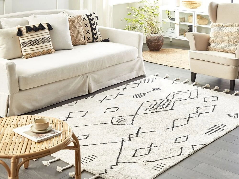 Beliani Kilimas KEBIR balkšva spalva 140 x 200 cm Medvilnė