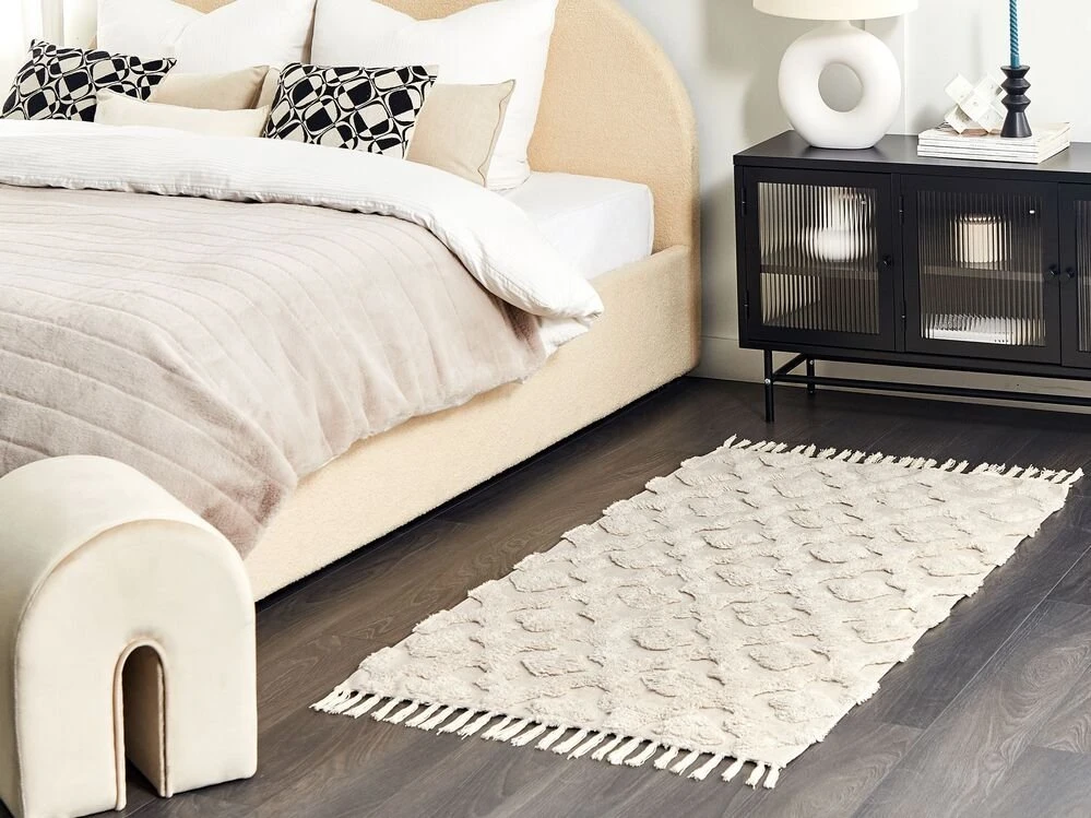 Beliani Kilimas AKSARAY smėlio spalvos 80 x 150 cm medvilninis