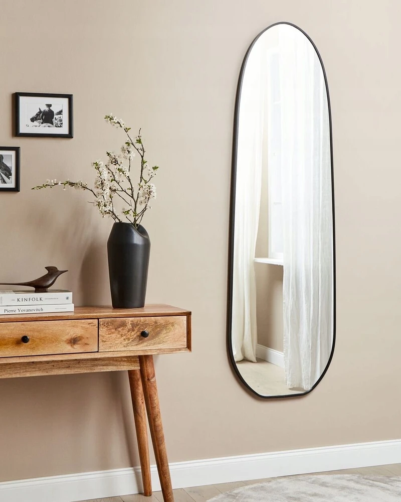 Beliani Sieninis veidrodis DARNETS 45 cm 160 cm metalinis juodas