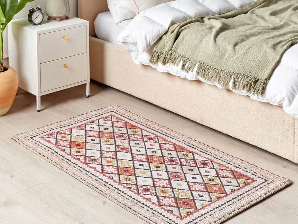 Beliani Kilimas ANADAG raudonas 80 x 150 cm medvilninis