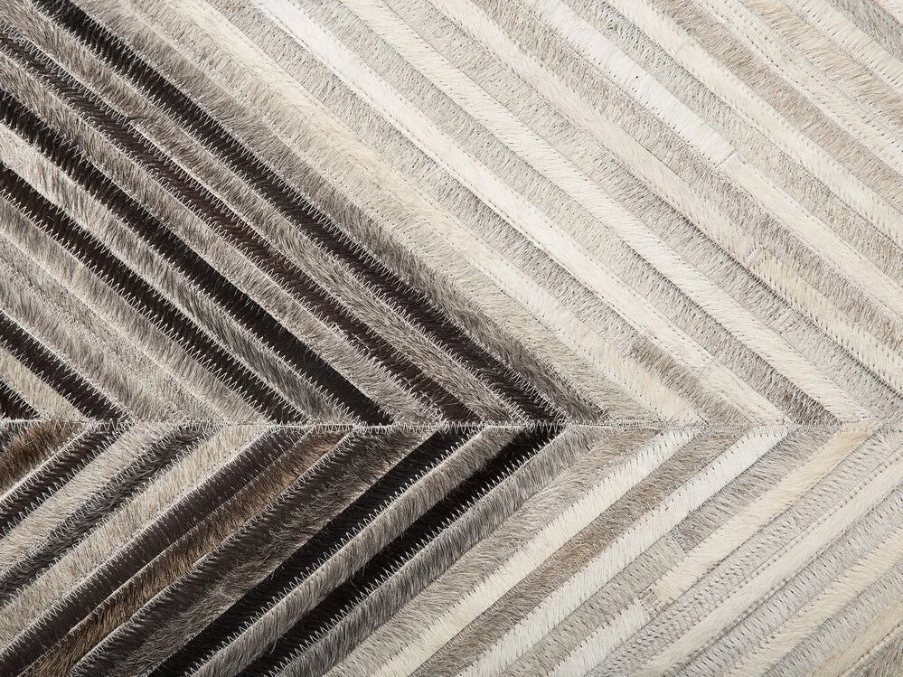 Beliani Kilimas AYTEPE pilkas 140 x 200 cm natūrali oda