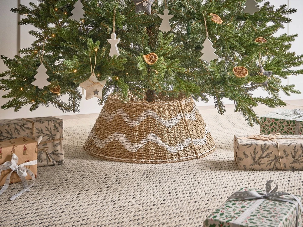 Beliani Kalėdų eglutės stovas HIVER jūros žolė natūralus 51 cm