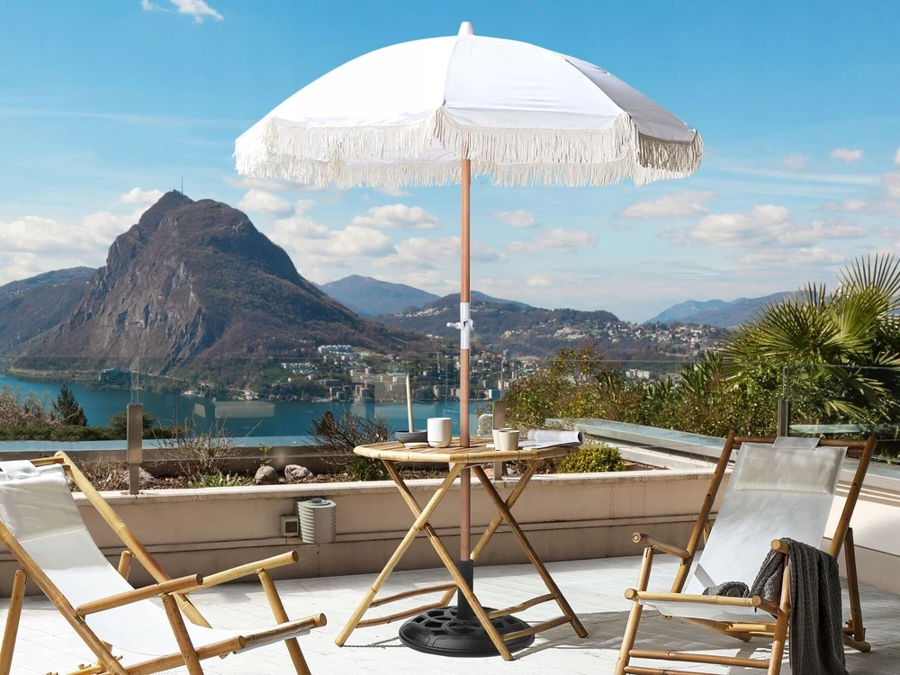 Beliani Sodo skėtis 150 cm MONDELLO Baltas