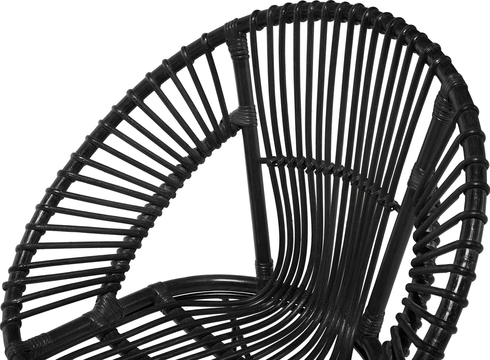 Beliani Valgomojo kėdė SARITA Rattan, juoda