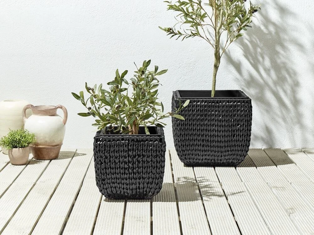 Beliani Dviejų BERBERIS vazonų rinkinys 34/45 cm, juodas technoratanas