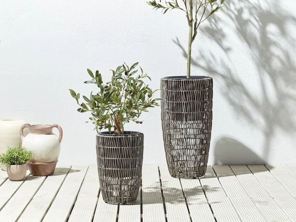 Beliani 2 vazonų rinkinys CHELONE iš technoratano, 26/34 cm, rudas