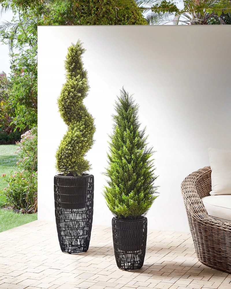 Beliani 2 vazonų komplektas CHELONE 26/34 cm Juodas technoratanas