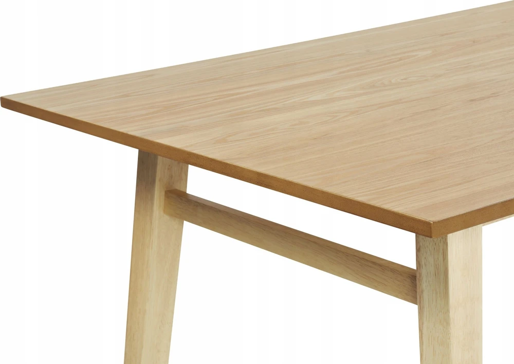 Beliani Valgomojo stalas VARLEY natūralaus uosio spalvos 150 cm x 90 cm