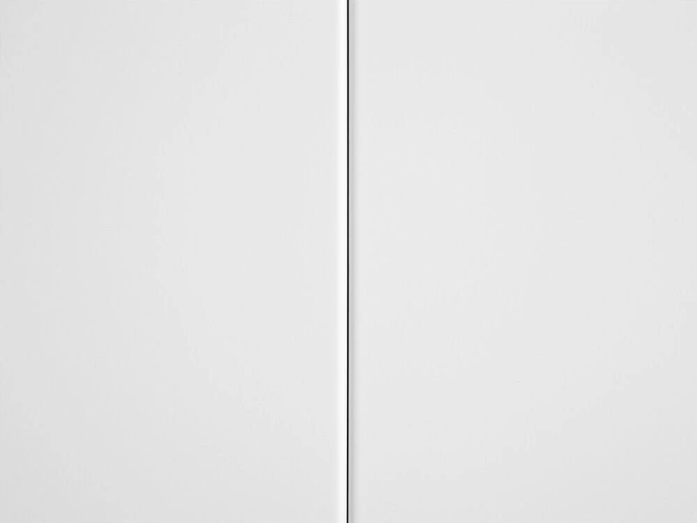 Beliani Vitrina NEWPORT, Metalinė, 115 cm, Balta