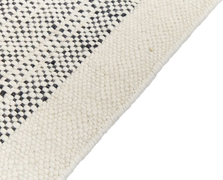 Beliani Kilimas KETENLI baltas 140 x 200 cm vilnonis