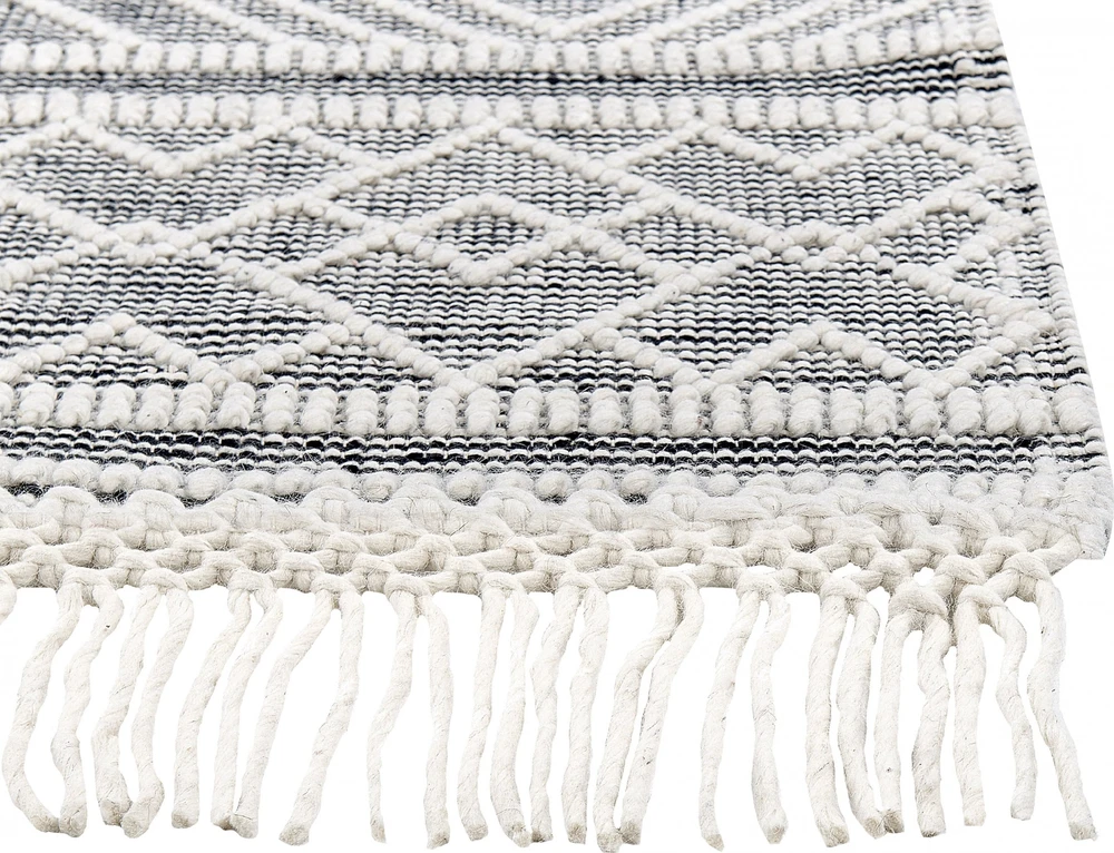 Beliani Kilimas KAVAK juodas 160 x 230 cm vilnonis