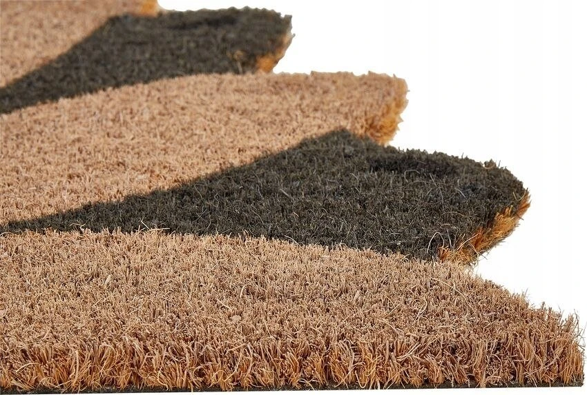 Beliani Durų kilimėlis HOTAKA spalvotas 40 x 60 cm gėlės formos kokoso pluoštas