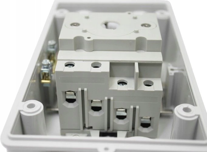 Schelinger Bemko Atjungiklis su izoliacija 32A 4P PV 1200V DC IP66