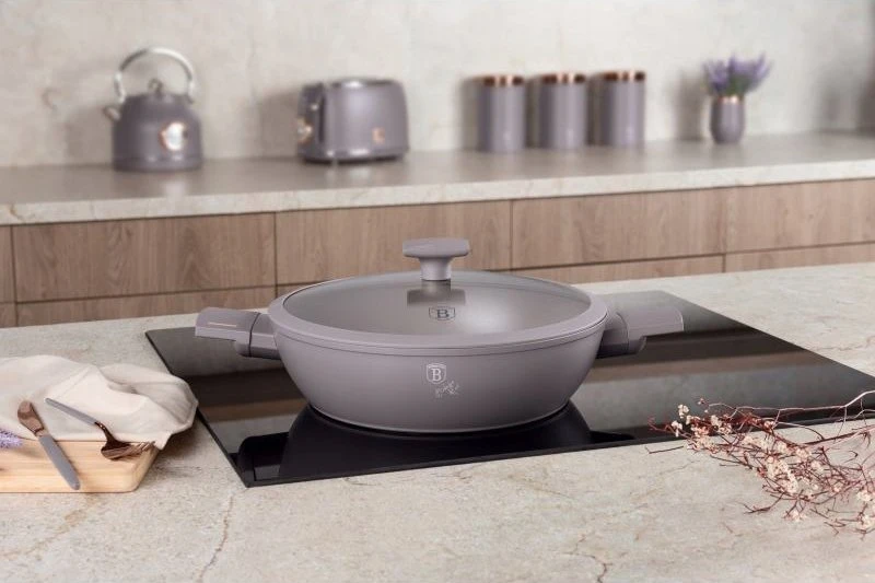Berlinger Haus PLOKŠČIAS TITANINIS PUODAS SU DANGIU 30cm BERLINGER HAUS BH-8099 TAUPE
