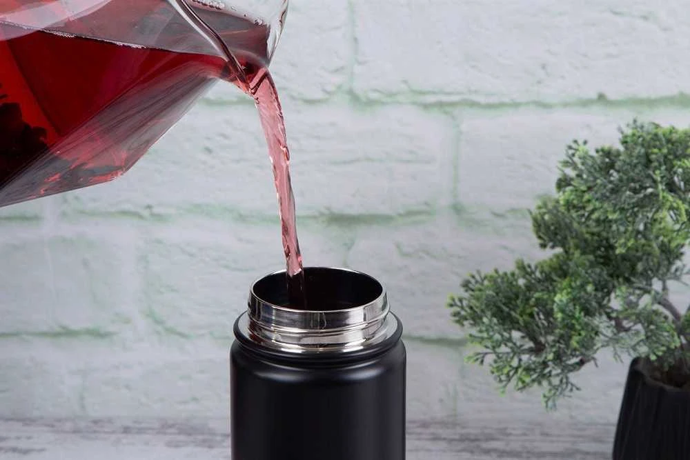 SPORTOWA Buteliukas TERMICZNA 540ML BERLINGER HAUS Juodas ROSE BH-7758