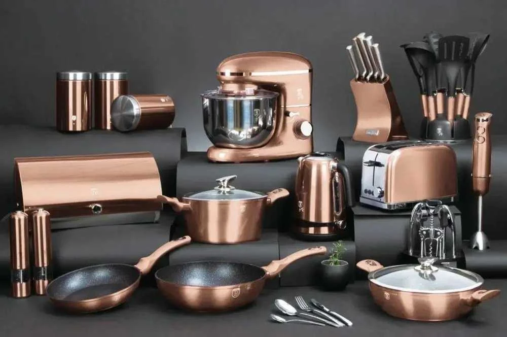 Gertuvė SPORTOWA Buteliukas TERMICZNA 720ML BERLINGER HAUS ROSE GOLD BH-7764