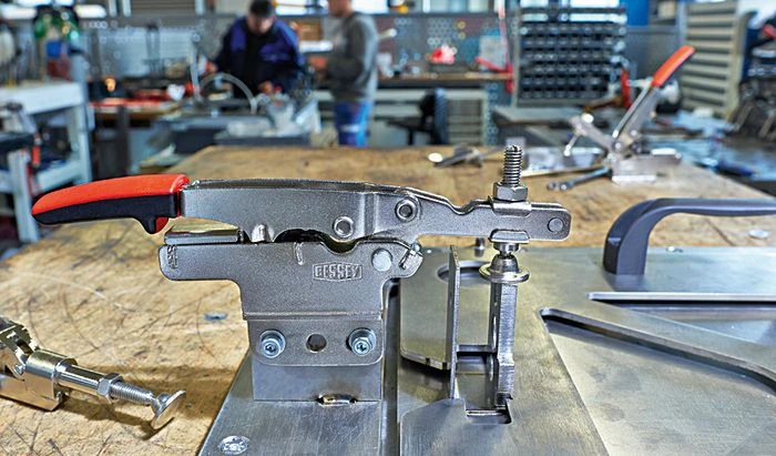 Dvikryptis svirtinis spaustuvas BESSEY STC-IHH25