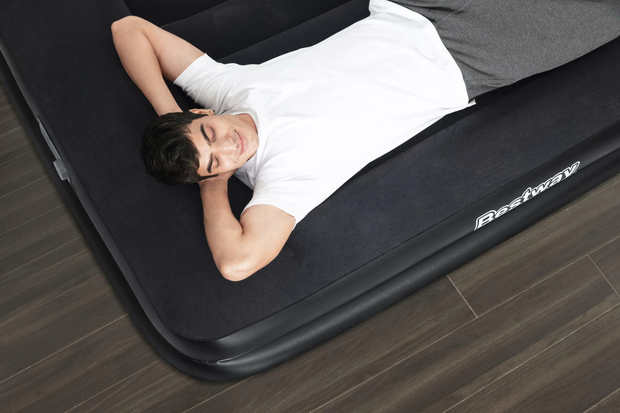 Bestway® Tritech Airbed Queen pripučiamas čiužinys su integruotu AC siurbliu 203x152x46 cm