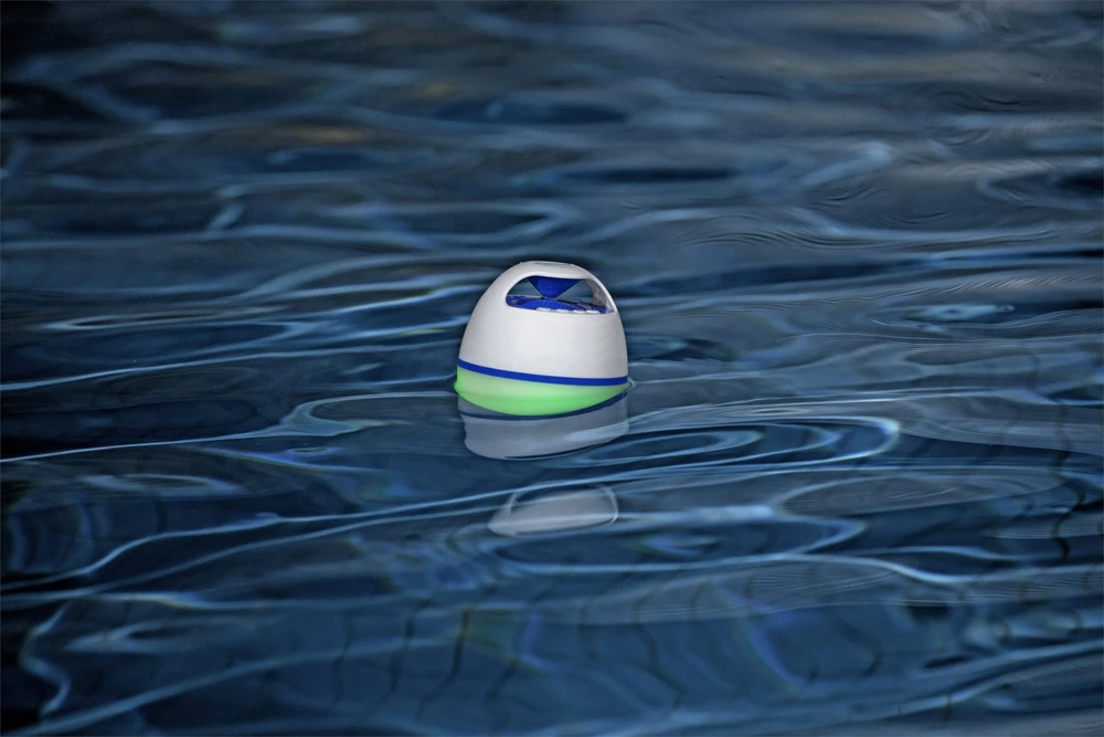 Bestway Plūduriuojantis Bluetooth LED garsiakalbis