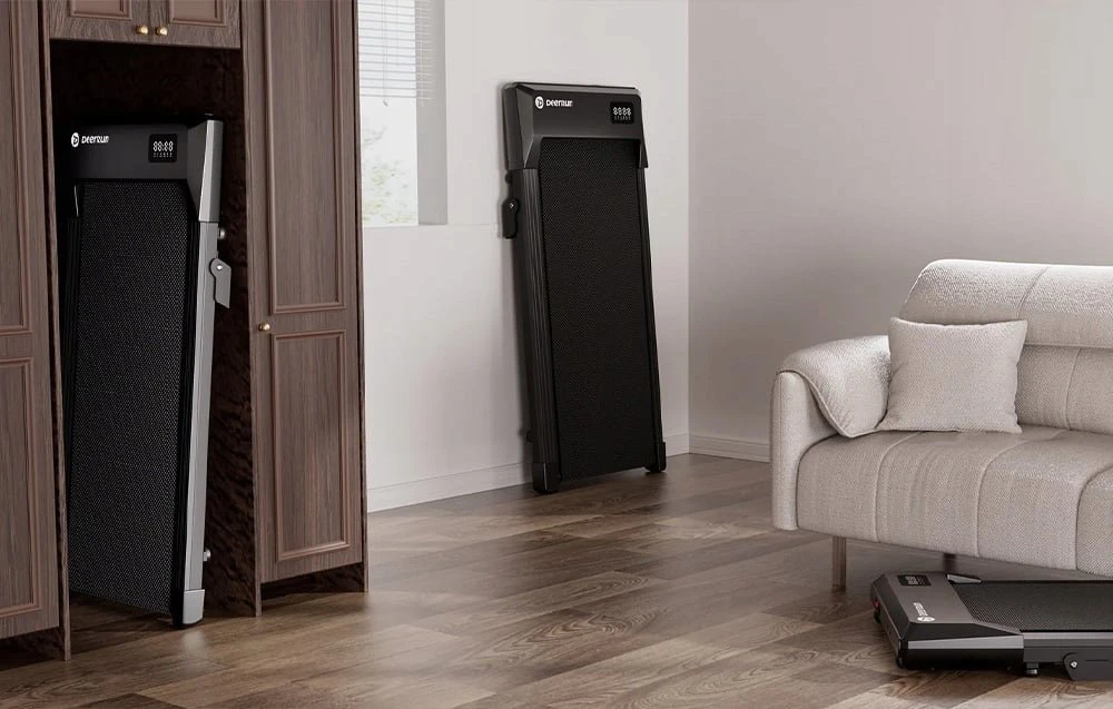 „DeerRun Q2 Urban“ elektrinis bėgimo takelis (juodas)