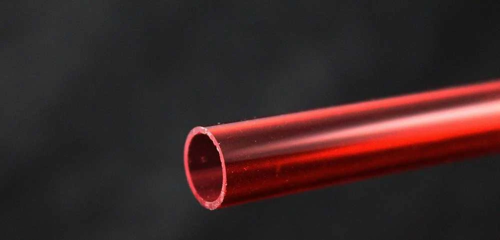 Bitspower Crystal Link vamzdelis 12/10 mm, ilgis 1000 mm – raudonas