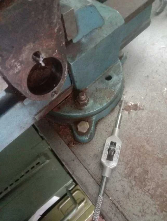 Bituxx Sriegimo ir sriegimo įrankių rinkinys 24 vnt. (M5-M12) metalinis lagaminas