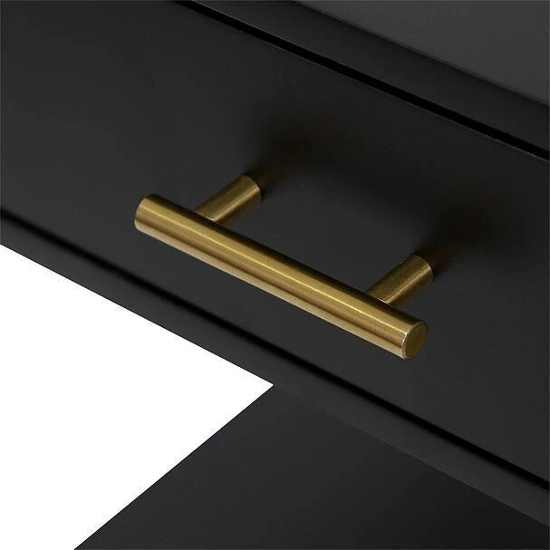 Atmosphera Tedy stalo detalė su metaline rankenėle