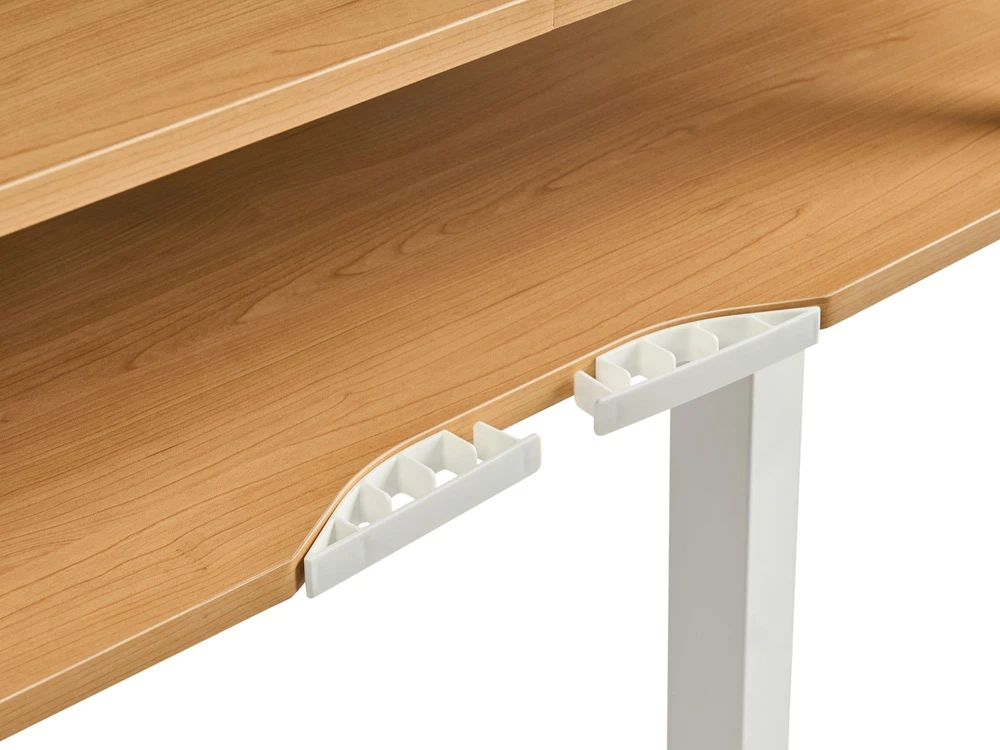 Beliani Elektriškai reguliuojamas stalas WILBANKS šviesiai rudas / baltas 120 cm 60 cm su USB jungtimi