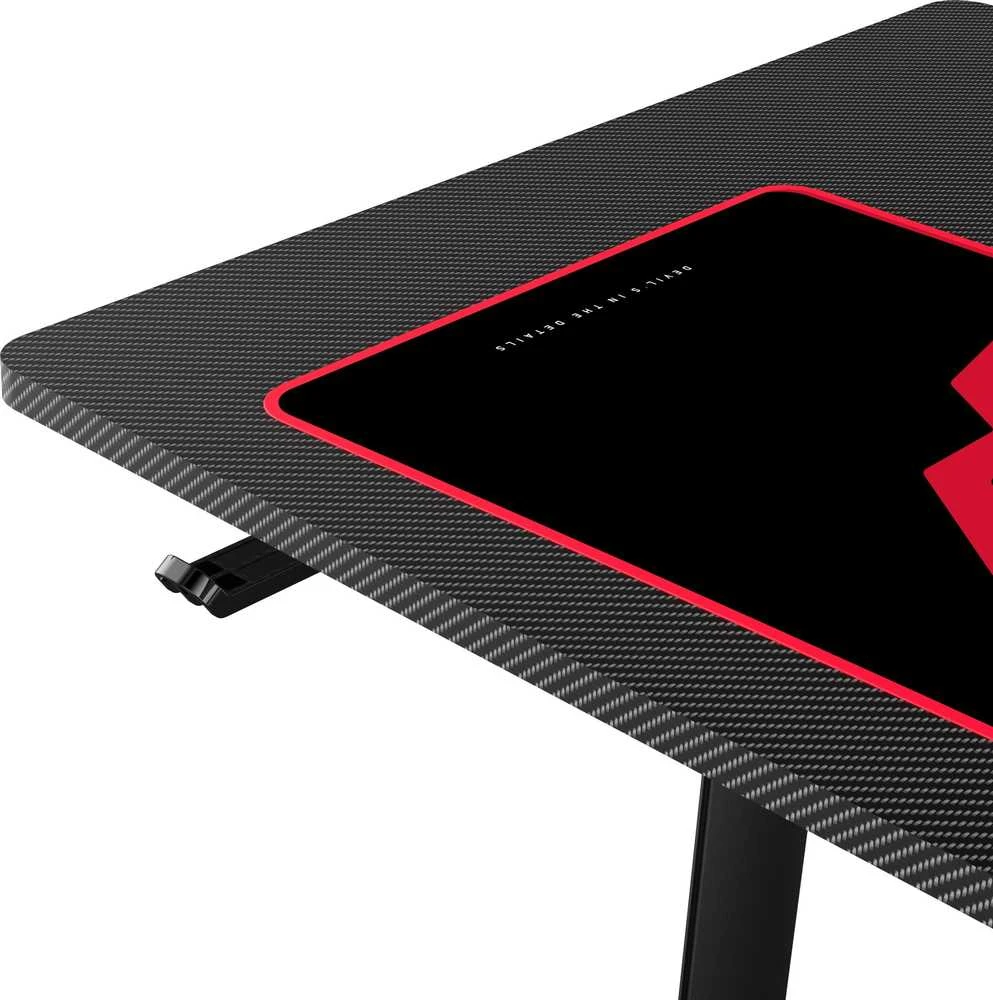 Diablo X-Mate 1000 stalo paviršius su karbono tekstūra