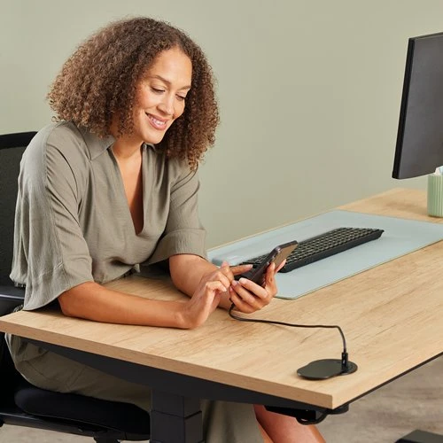 Biurko Fellowes Lizdas įmontuotas Biurko 230V USB-A,USB-C juoda