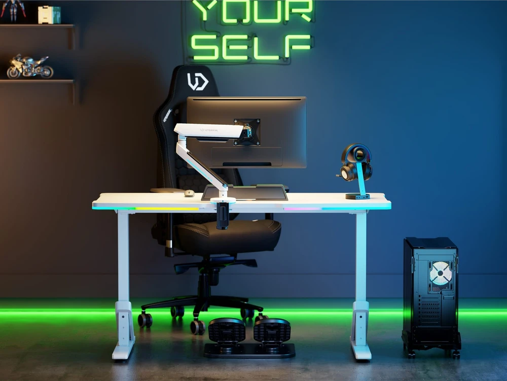 ULTRADESK IRON Baltas žaidimų stalas, 132,5x60,5 cm, 71-81 cm, mechaniškai reguliuojamas aukštis