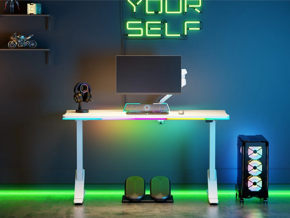 ULTRADESK IRON Baltas žaidimų stalas, 132,5x60,5 cm, 71-81 cm, mechaniškai reguliuojamas aukštis