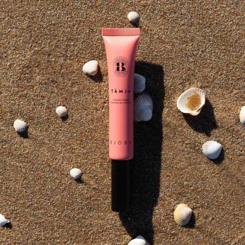 Bjork Tamja Flyaway Tamer Blakstienų tušas, 20 ml
