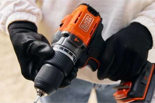 Black & Decker „Juodas & Decker“ Juodas ir DECKER 18 V gręžtuvas-suktuvas su 2 x 2,0 Ah baterijomis | BCD383D2XK-QW