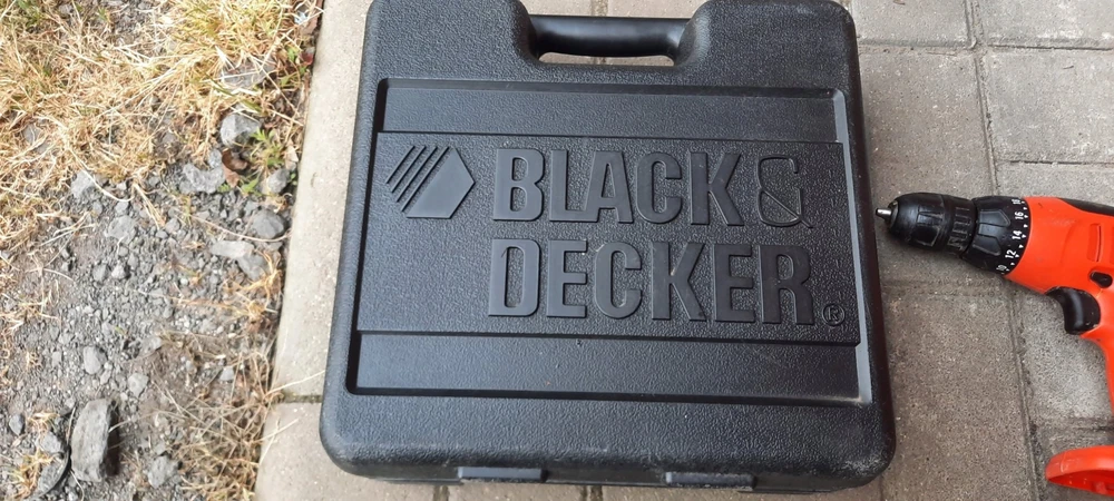 Black & Decker Juodas & Decker Akumuliatorinės universalios žirklės Juodas & Decker BCRC115-XJ; 3,6 V; 1,5 Ah akum.
