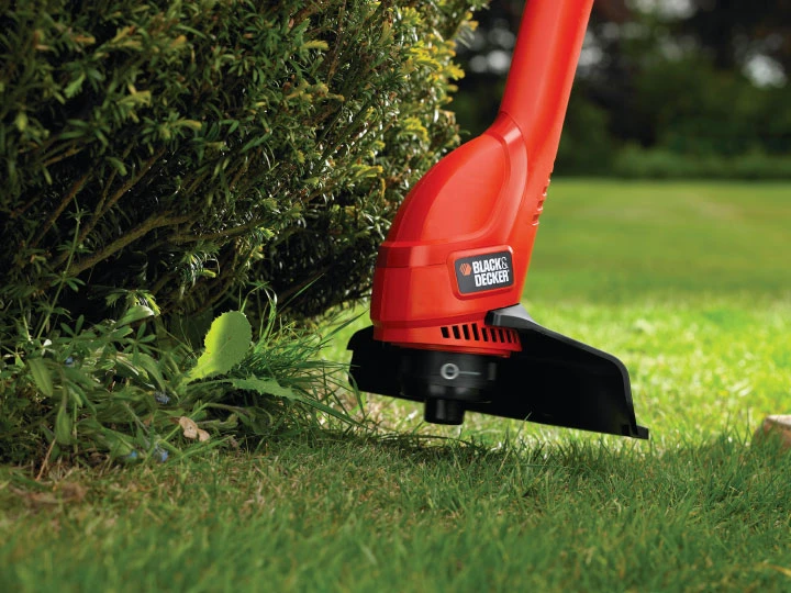 Black & Decker Juodas & Decker Juodas & DECKER Grass Trimmer GL310-QS, 300 W | Cordless