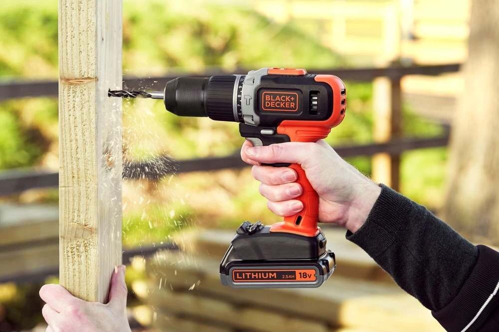 Akumuliatorinis gręžtuvas Black&Decker BCD003MEM2K-QW,18V, 2x2,5Ah