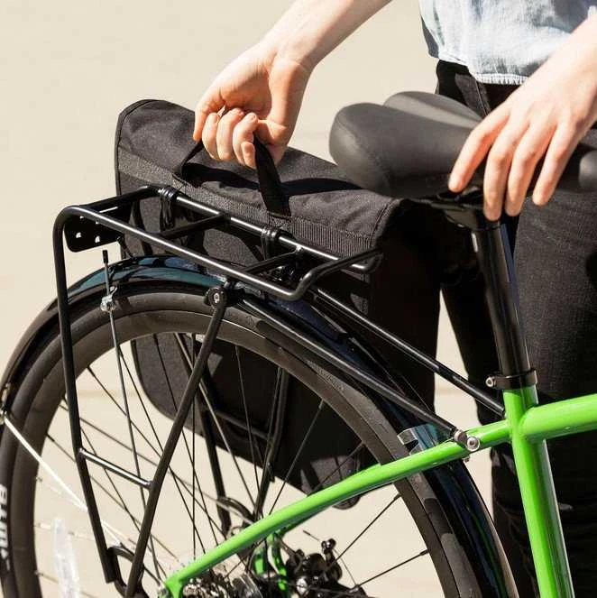 Blackburn Bagažinės krepšys BLACKBURN LOCAL REAR PANNIER, atsparus vandeniui, 13L (NAUJAS 2025)