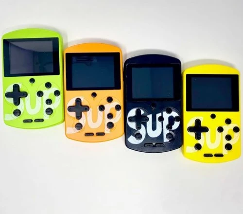 „Blackmoon SUP GAME BOX“ žaidimų pultelis 500in1 (įvairių spalvų)