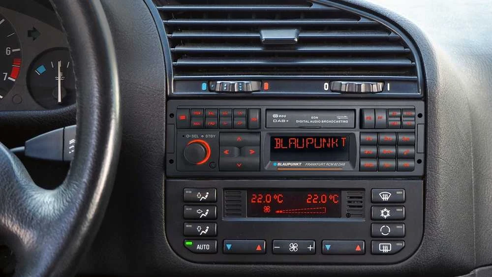 Blaupunkt automagnetola BLAUPUNKT Frankfurt RCM 82 DAB