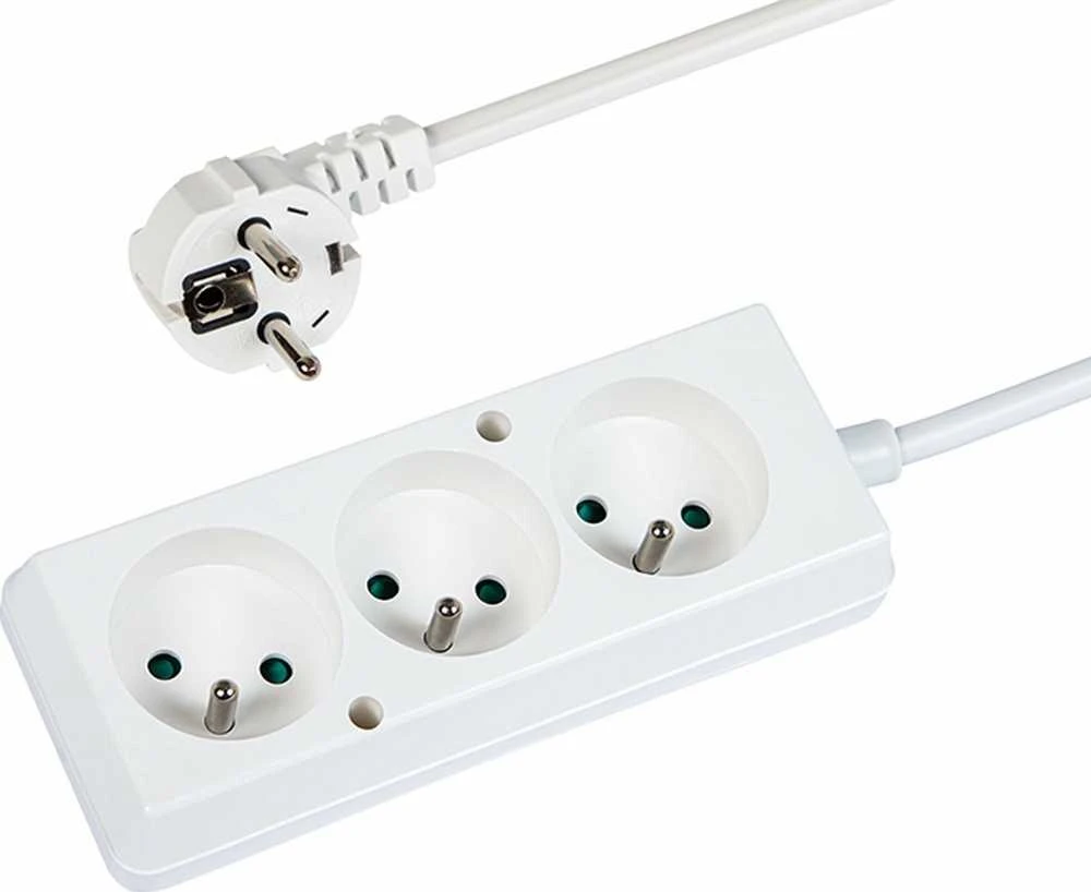 Blow Maitinimo ilgintuvas PS-370 3 lizdai su įžeminimu 1.5 m baltas 3x1.5 mm