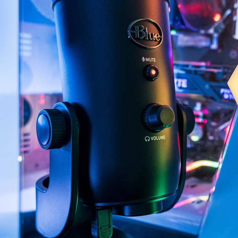Blue Yeti Blackout Mikrofonas