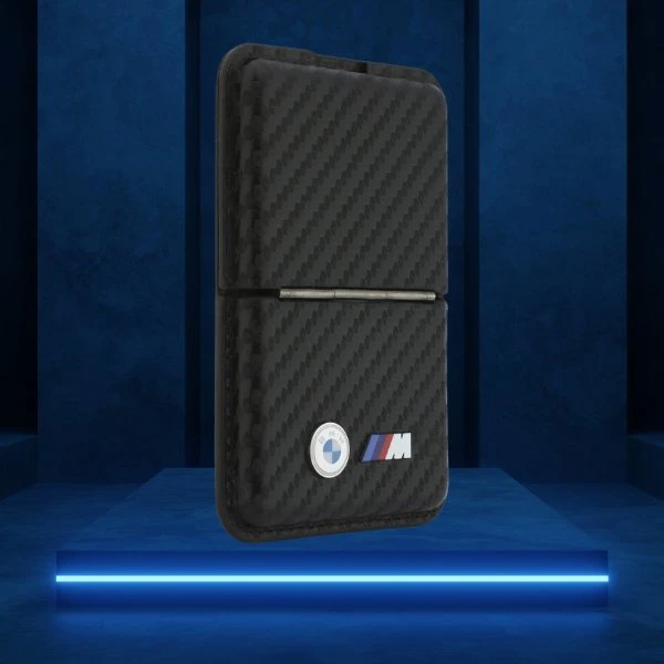 Dėklas Portfel BMW M Carbon Metal Logos MagSafe juoda